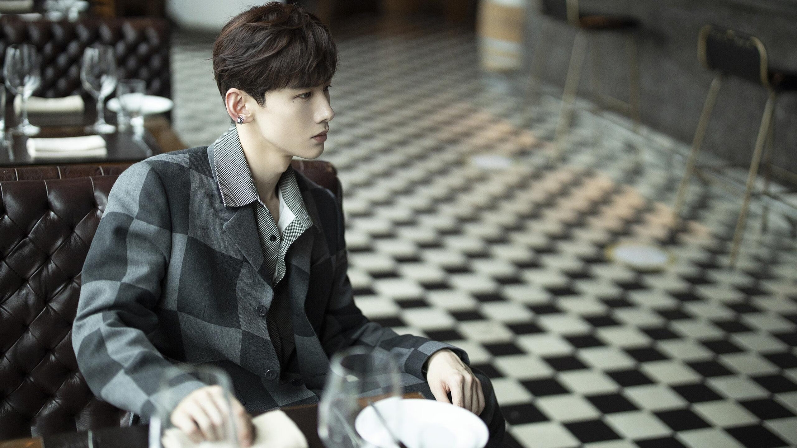 门神库尔图瓦带队取胜，那不勒斯强势攻克德国铁壁