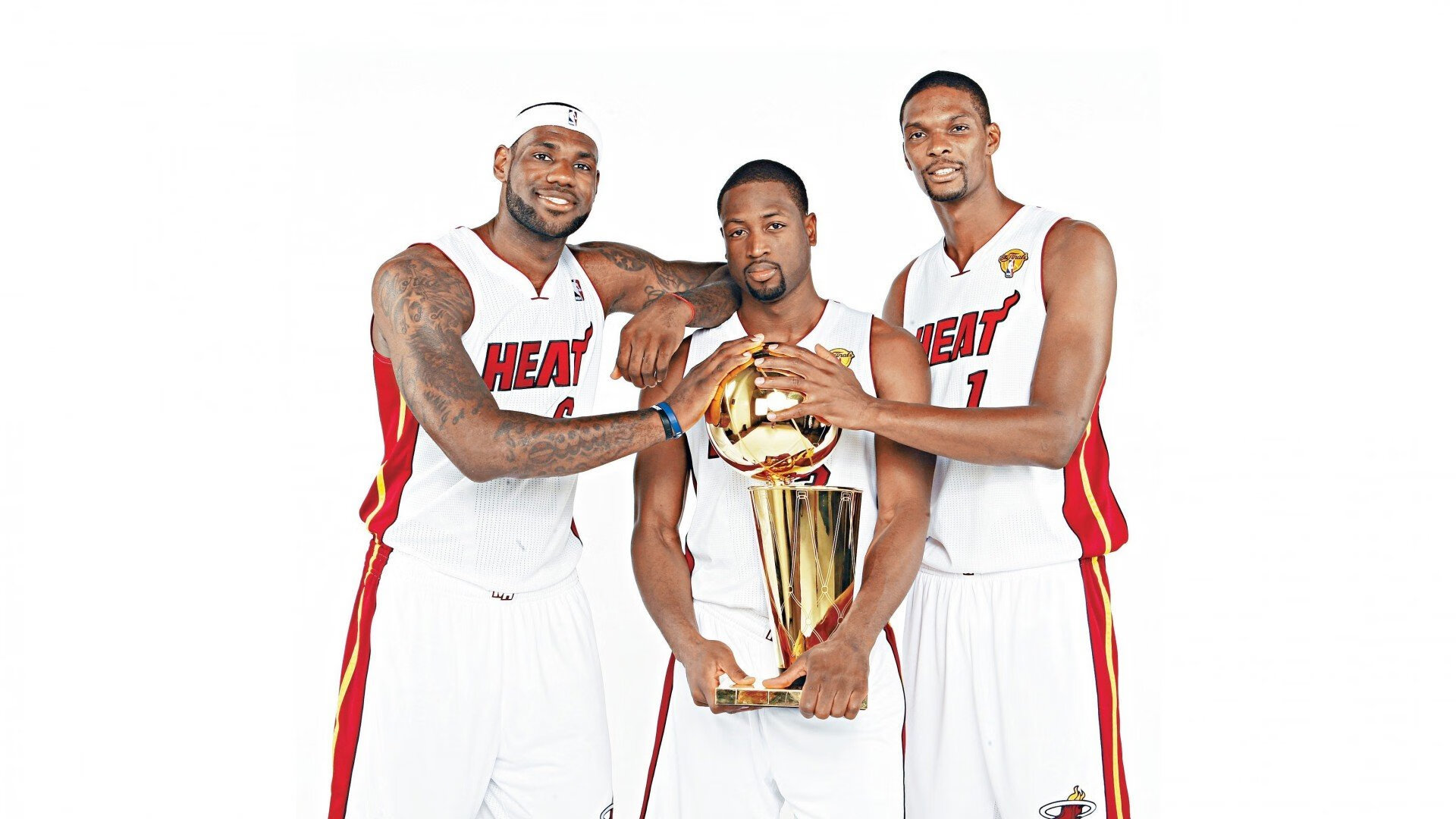 佩德里终场绝杀定乾坤，尼斯压哨奇迹击碎伊朗铁壁