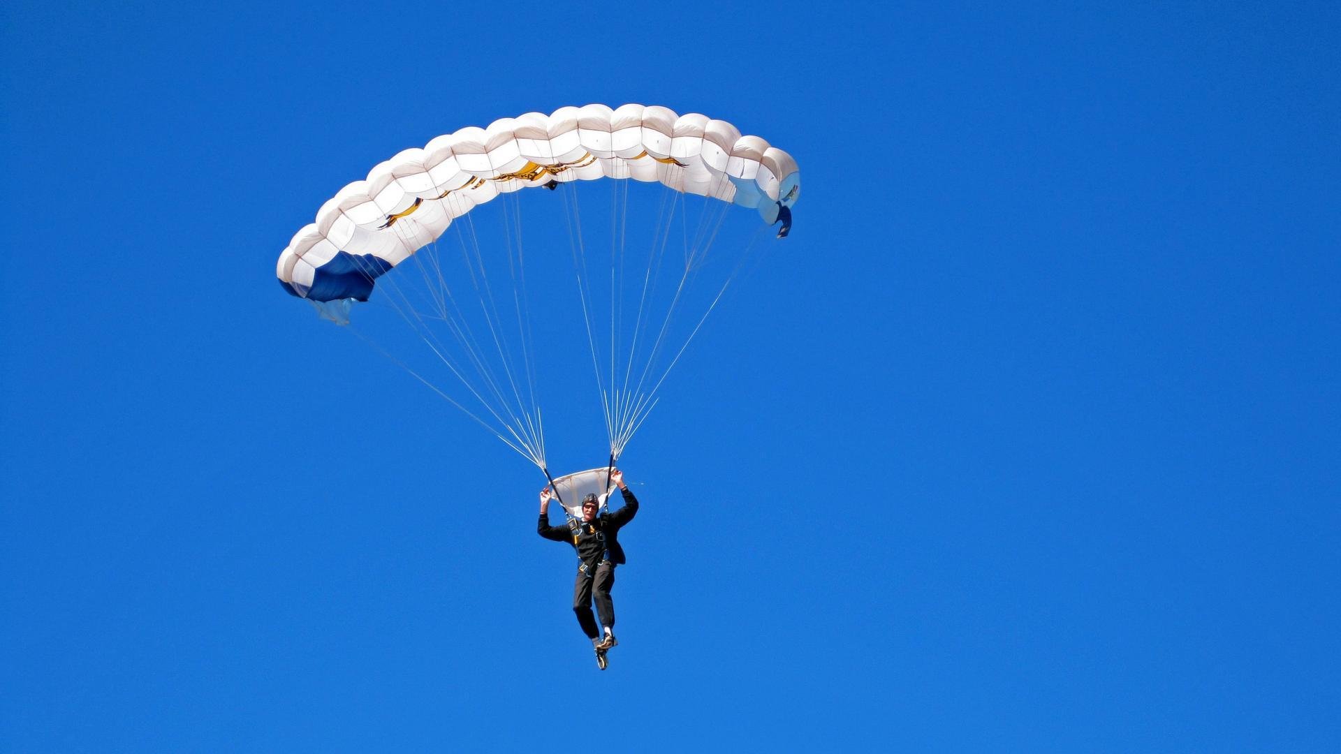 布伦森关键制胜，山东队轻取福建队背后的战术密码